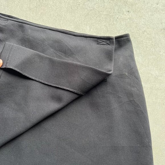 2000s black wrap mini skirt - Picture 3 of 3